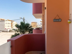 The flat Close To Estoril Beach