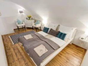 d.Five Beautiful Apartment at Basilica
