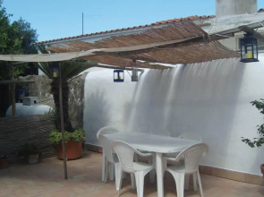 Little house with yard and BBQ in Procida Island