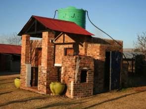 High Side Tavern and Planters Lodge