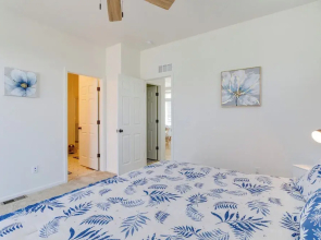 9 Mi to Airport: Pet-friendly Aurora Home w/ Deck