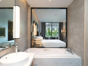 Four Points by Sheraton Phuket Patong Beach Resort