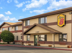 Super 8 by Wyndham Pendleton