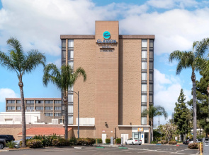 Clarion Hotel Anaheim Resort