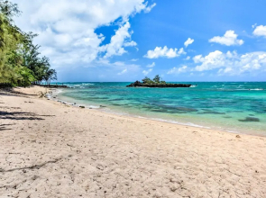 Turtle Bay Condo w/ Pool Access & Golf Course!