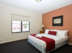 Cosmopolitan Apartments