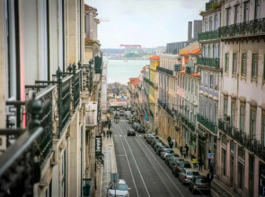 Luxury and Beautiful Apartment in Chiado