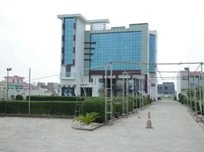 Hotel Deep Palace