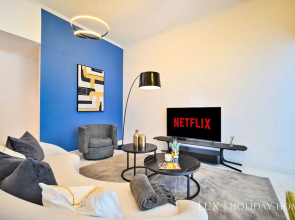 LUX Cayan Superior Suite 5 Dubai Marina