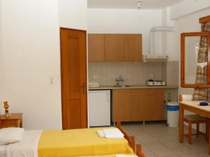 Myrto Studios and Apartments