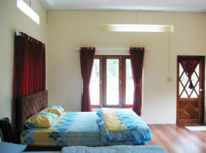 Tiwson Suanphueng Resort