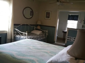 Symes Hot Springs Hotel