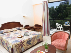 Tsokkos Gardens Hotel & Apartments