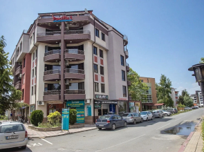 FM Premium 1-BDR Apartment with Terrace-Pacific
