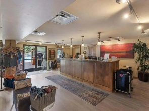 Luxury Stay Meets Family Fun: Premier 1br Retreat 1 Bedroom Condo