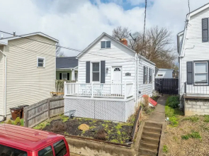The Covington Cottage Modern 2 BDR Charmer