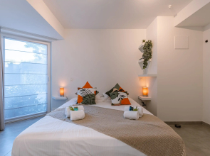 Deluxe Apartment With Lovely Terrace and Parking