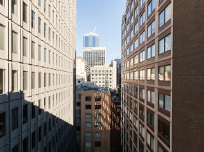 CLAUDE, 2BDR Melbourne Apartment