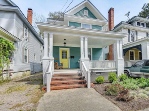 Elizabeth City Home w/ Fire Pit < 1 Mi to Downtown