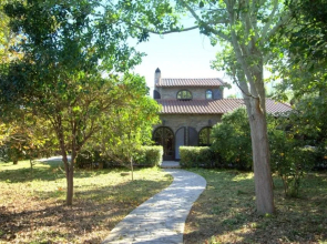Red Bishop Villa