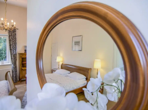 Deluxe private city Villa