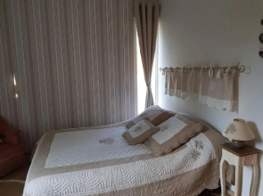 CHAMBRE D HOTES à 4 KMS D UZES " Chez Nadou "