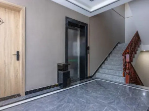 Starway Hotel (Linxia Yiwu International Commercial Plaza)
