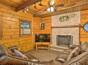 Pocono Log Cabin: Fireplace, Fire Pits & Amenities