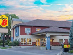 Super 8 Lethbridge