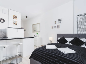Studio Lubelska Cracow by Renters