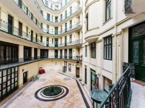 Private apartment Centertown