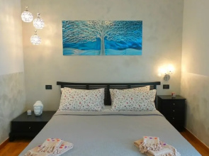 Blue Garda Apartments