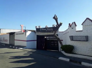 Casa Blanca Motel