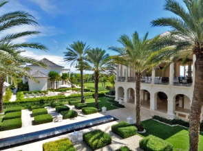 Luxury 9-bedroom Ocean and Golf Front Mansion With Full Service Staff in Exclusive Resort