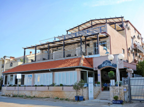 Hotel Delfin