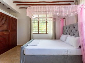 Lux Suites Diani Holiday Villas