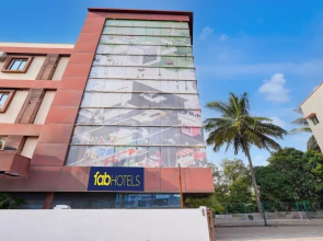 Leo Grand Hotel
