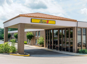 Super 8 by Wyndham Miamisburg Dayton S Area OH