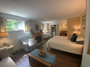 Manitou Lodge