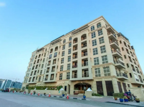 Elegant Apt In Al Barsha South