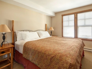 Panorama Mountain Resort - Ski Tip Tamarack Condos