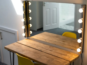 The Nook Close To Swansea Marina