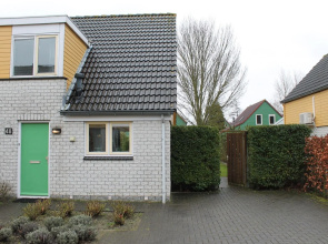 Nice Holiday Home With Washing Machine, in a Holiday Park 200m. From the Beach