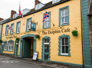 Dolphin Hotel