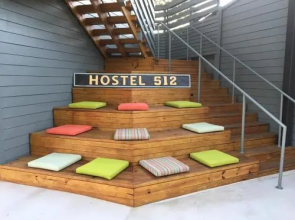 Hostel 512