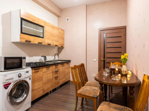 Bon voyage на улице Даниялова