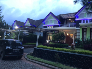 Eton Asia Kota Bunga Villas