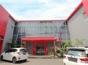 Airy Terminal Tirtonadi MT Haryono 80 Solo