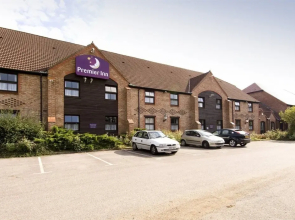Premier Inn Bridgend - M4 J35