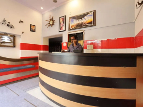 OYO 29411 Hotel Vanshika